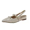 Sandálias Femininas com Biqueira de Rebite Estilo Francês 2026 Novo Estilo Solado Grosso Uma Tira Tira no Tornozelo Bico Fino Perfeitas com Saias Sapatos Individuais