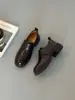 Zapatos de cuero para mujer estilo británico retro, nuevo modelo de otoño 2026, mocasines de punta redonda con suela gruesa, tacón grueso y cierre de velcro