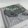 Botones Metálicos Vintage Estilo Chanel de Alta Calidad Patrón de Abeja Aleación Botón Cosido a Mano Hebilla Decorativa para Abrigo Camisa Suéter