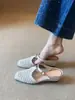 Versión de cuero suave ~ Aumento de altura interna de 5 cm sandalias de verano para mujer con punta cuadrada francesa tejidas huecas transpirables camelia de punta cerrada
