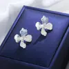 Pendientes de Flor de Perla Hielo Triturado Azul Versátiles de Aguja Plateada Primavera y Verano para Mujer, Diseño Exquisito, Joyería para Orejas Hermosa y de Temperamento Dulce