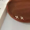 Pendientes de botón de plata de ley S925 chapados en oro de 18 quilates con forma de mini hoja, Pendientes de rama de olivo, Exquisitos pendientes de moda de alta gama estilo francés