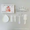 Set de vajilla desechable para pastel, incluye seis piezas, para fiestas de cumpleaños; fabricante de cuchillos, tenedores y platos para pastel; set de caja de regalo