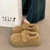 Zapatos de algodón con suela gruesa para mujer, nuevo estilo de invierno 2026, forrados de felpa, adecuados para uso en exteriores, estilo Birkenstock, zapatos de algodón esponjosos y cálidos para mujer