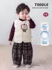 Chaleco estilo coreano para outfit de invierno para niños, chaleco de plumón de pato blanco, camiseta interior, pantalones a cuadros, ropa para niños