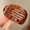 Pinza para el Cabello Retorcida con Flor de Perlas y Pedrería Mariposa para Mujer, Nuevo Estilo 2026 Pinza de Garra para Recogido, Pasador Recto