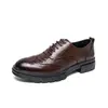 Sapatos masculinos formais de couro de tamanho grande 46 para travessia de fronteira, novidade primavera e outono 2026, sapatos masculinos respiráveis para escritório, negócios casuais