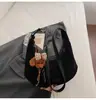 Bolso de Gamuza de Moda para Mujer 2026 Nuevo Casual Versátil Bolso de Hombro para Debajo del Brazo Bolso Cruzado para Viajes Diarios Transfronterizo