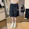 Shorts Grises Rasgados de Estilo High Street Americano para Hombre, Verano 2026 Deportivos Casuales con Diseño Desgastado, Pantalones de Cinco Puntos