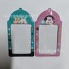 Portatarjetas de equipaje de PVC con forma especial arqueada personalizado, tarjetero de plástico blanco brillante con estampado de dibujos animados, etiqueta con patrón de cuadros de esponja