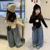 Conjunto de Menina para Primavera e Outono 2026 Estilo Coreano Camada Base Jeans Casual Calças Largas para Menina Tops para Menina
