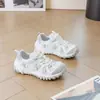 Nuevos zapatos de malla transpirable de otoño estilo papá con cordones, punta redonda, ultraligeros, suela gruesa, zapatos versátiles para mujer, zapatos deportivos casuales de moda