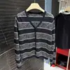 Cardigan de Tricô Listrado Color Block Elegante com Decote V para Mulheres, Estilo Coreano, Caimento Solto, Versátil, Casaco Suéter de Outono, Top Leve