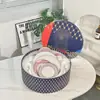 Louça Doméstica de Luxo Leve Estilo Europeu Estrela de Sete Pontas Louça de Alta Qualidade Tigelas e Colheres Pratos para Comida Ocidental Pratos para Bife Copos para Água Xícaras de Café Caixas de Presente para Presentes