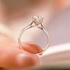 Anillo mujer plata de ley 925 temperamento de lujo ligero moissanita de 50 puntos Anillo de Diamante Anillo venta caliente transfronteriza abierto cerrado soporte vacío