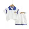 Conjunto Polo de Verão para Meninos 2025 Novo Estilo Roupas de Verão para Crianças Conjunto de Duas Peças com Botões Manga Curta Tendência