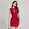 Elegante Vestido Feminino Elástico Sem Mangas Estilo Francês Retrô Vinho com Tiras Vazadas Sexy e Listras