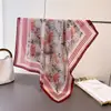Bufanda Anjia Sun Li Bufanda de Moda Rayada Seda de Imitación Cuadrado Pequeño 70cm Chal Protector Solar Bufanda Profesional