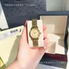 Celebridad de Internet Estilo Retro Mediados de Siglo Reloj Pequeño Dorado Cuarzo Correa de Acero Reloj para Mujer Esfera Pequeña Reloj Langjia Daisika