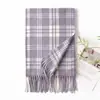 Cachecol Lenço de Cashmere Sintético, Cachecol Versátil de Xadrez de Outono e Inverno de Alta Qualidade para Estudantes, Elegante Cachecol Coreano de Xadrez com Franjas
