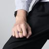 Joyería de nicho de personalidad para hombres y mujeres de Europa y Estados Unidos, nicho de acero de titanio sin anillo en stock al por mayor