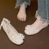 Zapatos de mujer de punta redonda con tacón grueso y lazo, nuevo estilo otoño 2026, que aumentan la altura, adecuados para usar con faldas, versátiles zapatos Mary Jane para mujer