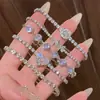 Pulsera Cruzada Europea y Americana de Zirconia con Forma de Corazón Pulsera de Lujo Ligero de Alto Temperamento Pulsera de Diseño Simple de Moda Accesorios
