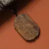 Colgante de Paz tallado en madera de agarwood con collar de colgante de imitación de madera de agarwood chapado en oro para la buena suerte y la paz