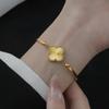 Pulsera Integrada de Lujo Ligero de Trébol de Cuatro Hojas Pulsera de Hierba de la Suerte Lavable Oro de 18K Estilo Chanel Versátil Modelo Nuevo 2024