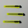 Nuevo en stock cuchillo pequeño amarillo cuchillo de arte cuchillo para papel tapiz telescópico portátil afilado cuchillo de arte belleza costura cuchillo multifunción