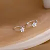 Pendientes de flor con pasador de plata 925, tachuelas de lujo ligero para mujer, modernos y elegantes, nuevos pendientes de verano con diseño de nicho