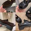 Zapatos de Cuero para Mujer Estilo Mamá Uva Aumentadores de Altura 5cm~ Tacón Grueso Mocasines Pequeños para Monedas