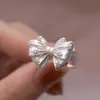 Anel com Laço Estéreo Popular Cool de Design Nicho Xiaohongshu Estilo Pequeno Fresco Dropshipping