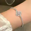 Pulseira Trevo de Quatro Folhas Super Brilhante Luxo Leve Nicho Exquisita Pulseira de Contas Pulseira de Cristal para Mulheres 2025 Novo Estilo Cordão de Mão Joias