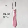 Venta al por mayor de fábrica, corbata pequeña de color sólido, corta, para mujeres y niños, bonita, decorativa, informal, accesorios de uniforme, jersey
