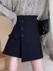 Shorts irregulares de nicho com senso de design para mulheres, novo da primavera de 2024, elegante, cintura alta, modelador, estilo coreano, saia-calça em A