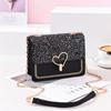 Bolsa Feminina Corrente Estilo Chanel Bolsa de Ombro Primavera e Verão Fresca Bolsa de Paetês Casual Combina com Tudo Transversal Pequena Quadrada