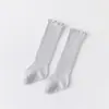 Meias compridas de over-the-knee para bebês para primavera e outono, para recém-nascidos e crianças pequenas, de caimento solto, não restritivas, cor sólida, versáteis, com bordas franzidas