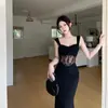 Falda de Encaje Francés Negro con Empalme de Ballena de Pez de Gama Alta Ajustada al Cuerpo Vestido Adelgazante y Elegante Falda de Tirantes sin Mangas para Mujer
