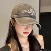 Gorra de Béisbol de Mezclilla Lavada Estilo Americano con Bordado de Letras para Mujer, Ala Ancha, Adelgazante, Ampliada y Profundizada, Gorra tipo Pico con Protección Solar
