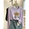 Camiseta feminina versátil de moda estilo coreano, com manga longa, gola redonda, design de algodão floco de neve e corte justo, perfeita como camada base para o outono.