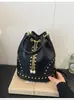 Bolso cubo 2026 nuevo bolso de mano transfronterizo lujo ligero para mujer bolso cruzado estilo coreano bolso de axila versátil gran capacidad