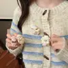 Lindo broche de cordero de peluche, diseño minimalista, de nicho y alta gama, moderno y exquisito, accesorio versátil para otoño e invierno, estilo de lujo ligero