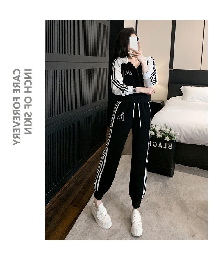 跨境淘货源2023秋季新款街头潮流减龄小个子爆款欧货网红款运动套装休闲运动气质休闲时尚流行新款秋装秋装女装时尚套装套装女装秋季套装女套装女女士运动服女装两件套套装卫衣套装休闲套装秋季套装女装时尚套装盐系休闲套装女装2023百搭设计感小众洋气欧货阿里国际站跨境采购Cross-border, shopping source, foreign trade, export, 2023 fall, new, street trend, explosive, European goods, network red, sportswear, leisure sports, temperament leisure, fashion popular, new autumn wear, autumn women's wear, fashion suit, women's wear, women's wear, women's wear, women's sportswear, women's two-piece, hoodie suit, casual suit, autumn suit, women's wear, Fashion suit salt department, casual suit women's dress, Ali International Station, cross-border procurement