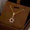 Collar Colgante de Girasol Hueco Incrustado de Diamantes de Plata de Ley S925 Transfronterizo Europeo y Americano Cadena para Clavícula Geométrica Versátil Microincrustada de Circonita