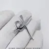 Logo Simples da Marca X Emblema de Emblema Garfo Cruzado Emblema de Logo Corporativo Broche de Arquivo Misterioso