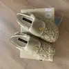 Primeiro Encontro Temporada Camélia Francesa Slip-on Preguiçoso Sapatos Peludos Femininos Outono/Inverno Loafers com Pelúcia Interna Sola Macia Sapatos para Dirigir