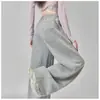 Calça de moletom cinza nova de outono com perna curva para mulheres 2026, apresentando um design casual, de cintura alta, afunilado e de perna larga relaxada