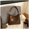 Otoño 2026 Nuevo Bolso Cuadrado Pequeño Simple Casual Elegante de Gran Capacidad para Viajes Diarios Bolso Cruzado de Hombro Único de Alto Valor para Mujeres