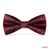 Collar rojo ceremonia de boda novio traje de boda moño compromiso padrino corbata corbata traje color sólido